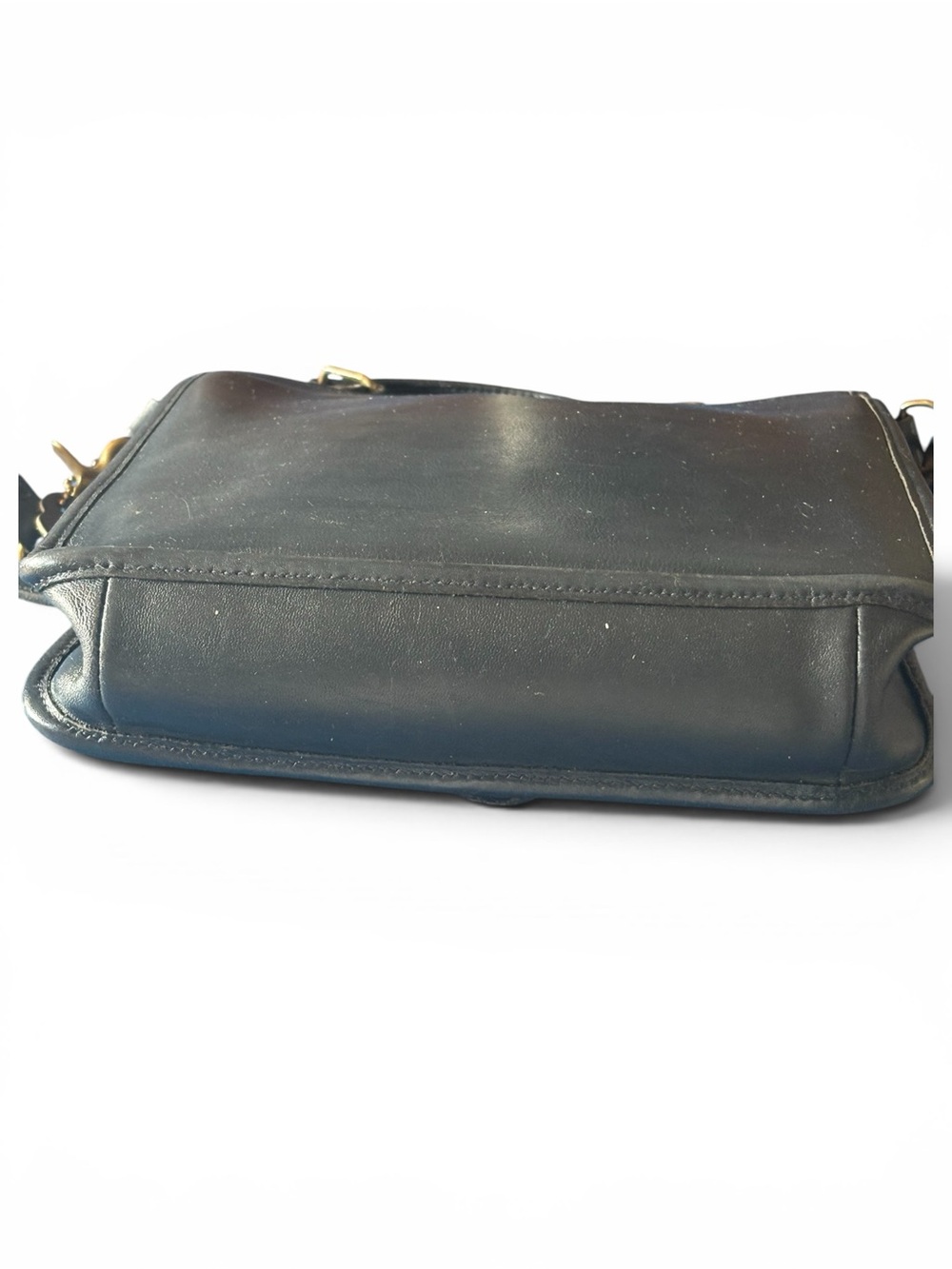Vintage Coach two way bag Navy leather with brass hard wear made around 1970 - Picture 5 of 16